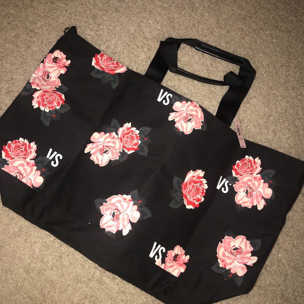 VS Floral Tote NWT